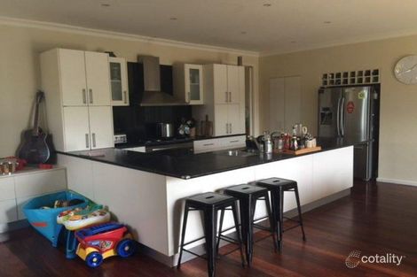 Property photo of 2 Coach House Lane Skye VIC 3977