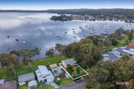 55 Kullaroo Rd, Summerland Point, NSW 2259