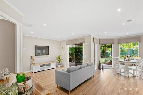 Property photo of 13 Little Chipping Drive Chirnside Park VIC 3116
