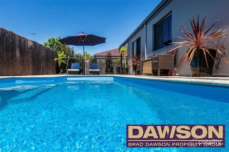 13 Quenda Dr, Canning Vale, WA 6155