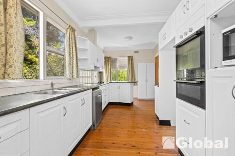 Property photo of 10 Mills Street Warners Bay NSW 2282