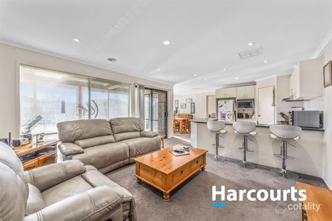 Property photo of 13 Geebung Road Cranbourne West VIC 3977