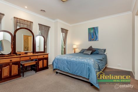 Property photo of 15 Sanctuary Lakes East Boulevard Point Cook VIC 3030