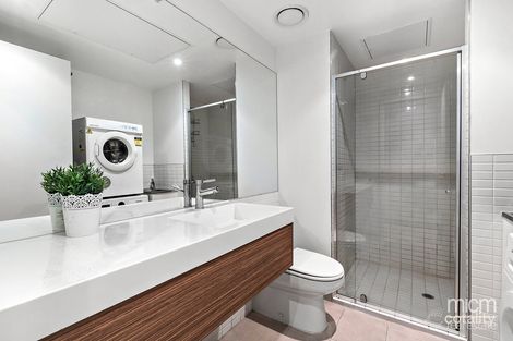 Property photo of 1021/555 Flinders Street Melbourne VIC 3000