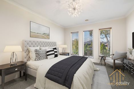 11 Datura Ave, Cranbourne North, VIC 3977