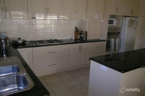 Property photo of 5 Garner Court Macleod VIC 3085