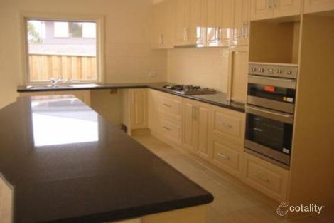 Property photo of 5 Garner Court Macleod VIC 3085