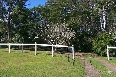 33 Deerhurst Rd, Brookfield, QLD 4069