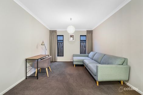 Property photo of 13 Carisbrooke Way Clyde North VIC 3978