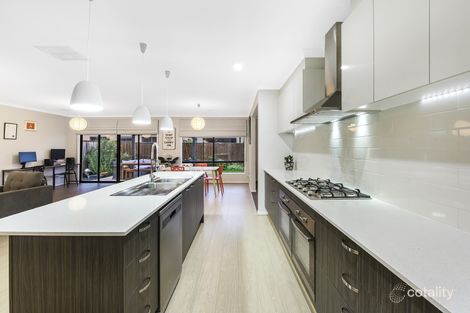 Property photo of 13 Carisbrooke Way Clyde North VIC 3978