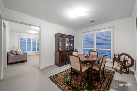 Property photo of 15 Macadamia Close Jerrabomberra NSW 2619