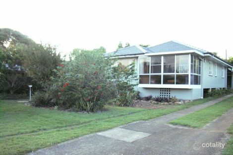 107 Hoskins St, Sandgate, QLD 4017