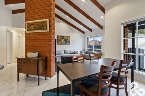 Property photo of 2/122 Main Road Lower Plenty VIC 3093