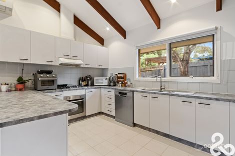 Property photo of 2/122 Main Road Lower Plenty VIC 3093