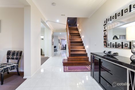 Property photo of 6 Bonnell Grove Cranbourne East VIC 3977