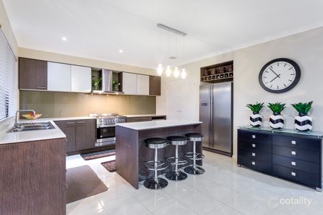 Property photo of 6 Bonnell Grove Cranbourne East VIC 3977