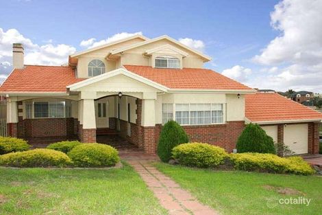 48 Templewood Cres, Avondale Heights, VIC 3034