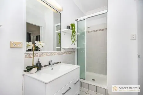 Property photo of 32 Greenwood Drive Kirwan QLD 4817