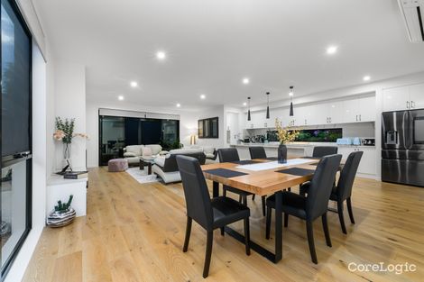 Property photo of 13 Waters Way Hillside VIC 3037