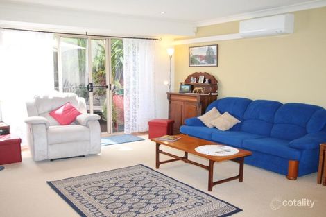Property photo of 2/18 The Lane Maryville NSW 2293
