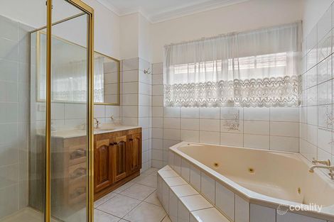 Property photo of 43 Boorool Road Kew East VIC 3102
