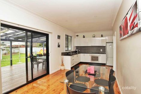 Property photo of 8 Alexandra Avenue Rutherford NSW 2320