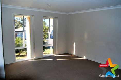Property photo of 10 Oasis Court Marsden QLD 4132