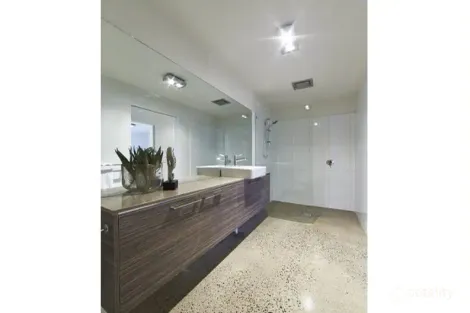 Property photo of 24 Bogong Avenue Glen Waverley VIC 3150
