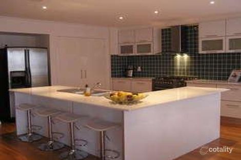 Property photo of 17 Waterview Avenue Wynnum QLD 4178
