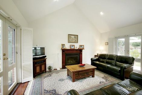 Property photo of 1/40 Bundoran Parade Mont Albert North VIC 3129