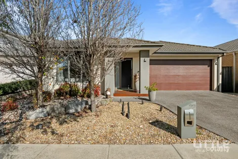 Property photo of 22 Brightstone Drive Clyde North VIC 3978
