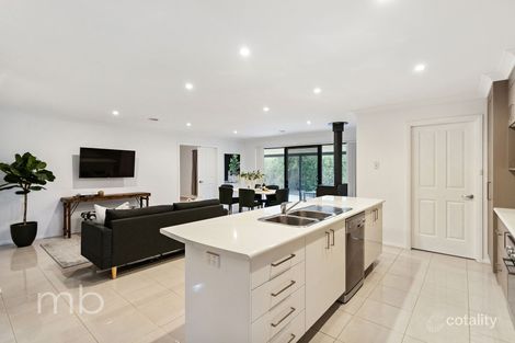 Property photo of 27 Robinson Court Orange NSW 2800