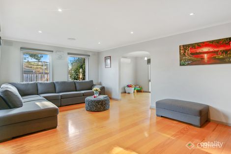 Property photo of 3 Ian Court Langwarrin VIC 3910