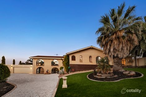 2-2a Yamba Ct, Salisbury Heights, SA 5109