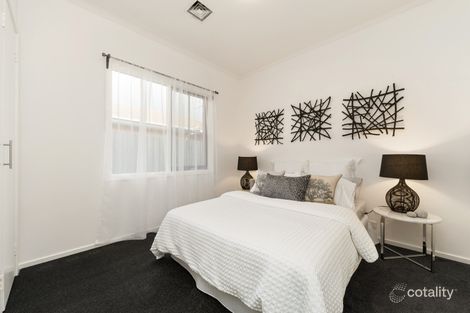Property photo of 11 Michael Court Seaford VIC 3198