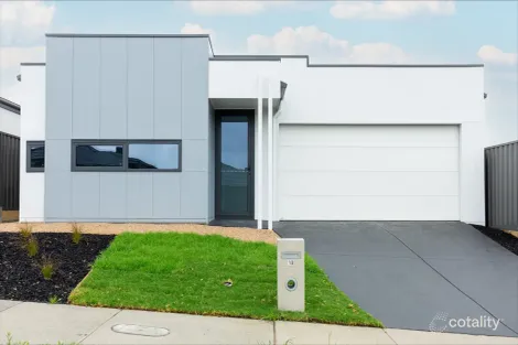 10 Niseko Cres, Pakenham, VIC 3810