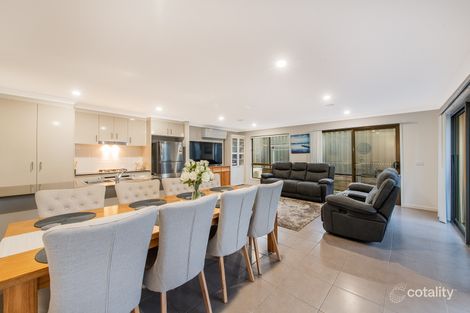 Property photo of 2 Nebula Lane Cranbourne East VIC 3977