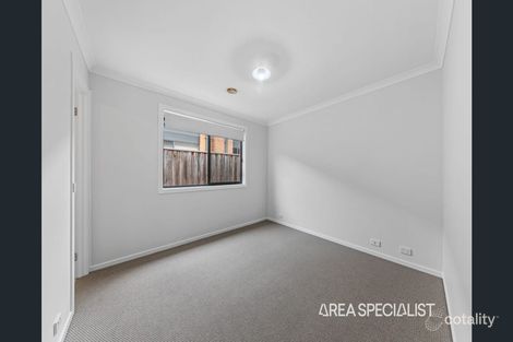 Property photo of 7 Elfin Way Pakenham VIC 3810
