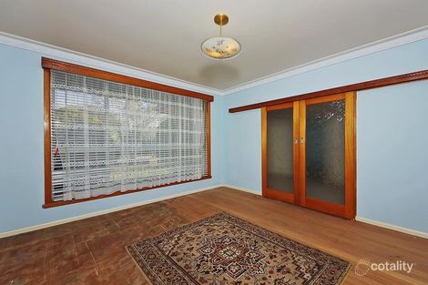 Property photo of 28 Oberon Avenue St Albans VIC 3021