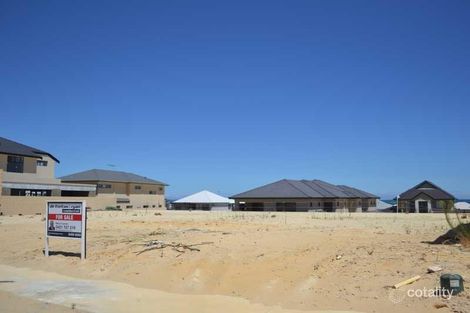 11 Arabella Loop, North Coogee, WA 6163