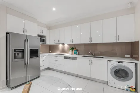 Property photo of 18 Warner Court Fig Tree Pocket QLD 4069