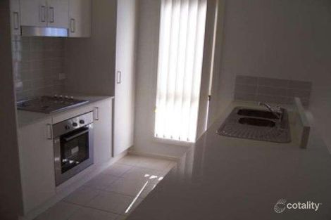 Property photo of 2 Neil Currie Street Casey ACT 2913