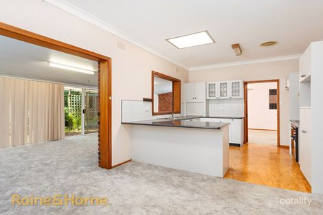 Property photo of 6 Wilks Avenue Kooringal NSW 2650