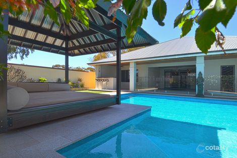 Property photo of 5 Buchanan Court Somerville WA 6430