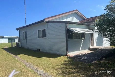 Property photo of 21 Korrongulla Crescent Primbee NSW 2502