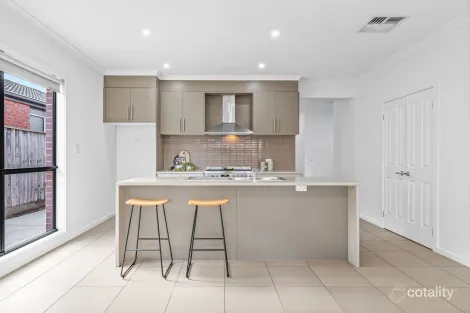Property photo of 11 Pavilion Boulevard Wollert VIC 3750