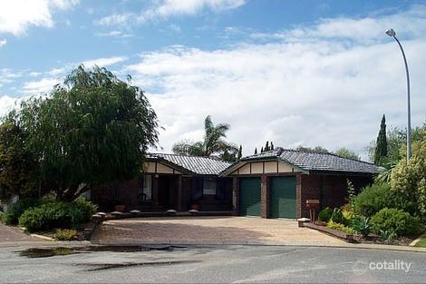 7 Stuart Pl, Rockingham, WA 6168