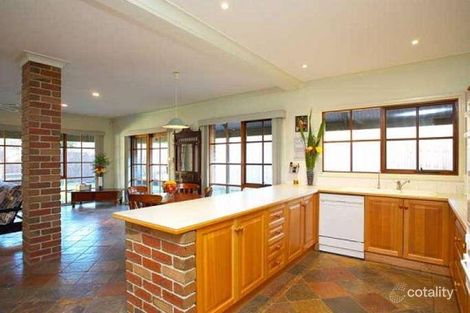 Property photo of 32 Higgins Close Dingley Village VIC 3172