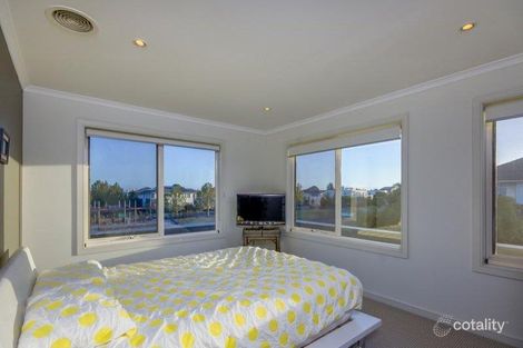 Property photo of 5 Edgewood Place Heatherton VIC 3202