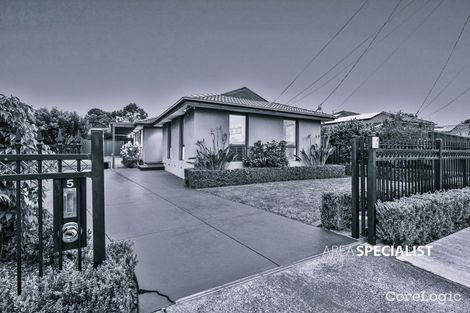 Property photo of 5 Mullum Court Springvale South VIC 3172